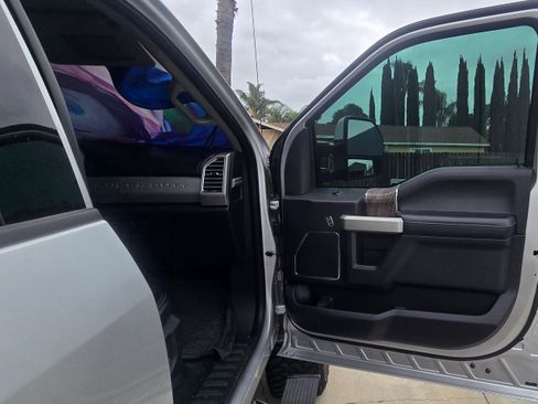 Used 2017 Ford F250 Lariat AWD/4WD image 8