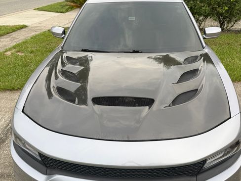 Used 2016 Dodge Charger R/T RWD image 9