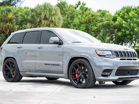 Used 2020 Jeep Grand Cherokee SRT w/ Trailer Tow Group IV image 9