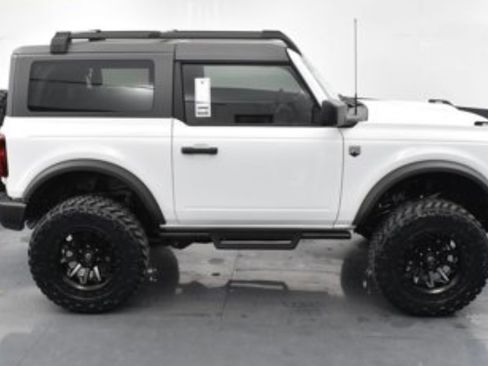 Used 2024 Ford Bronco Big Bend image 4