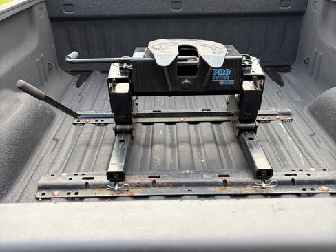 Used 2013 Chevrolet Silverado 2500 LT w/ Interior Plus Package AWD/4WD image 14