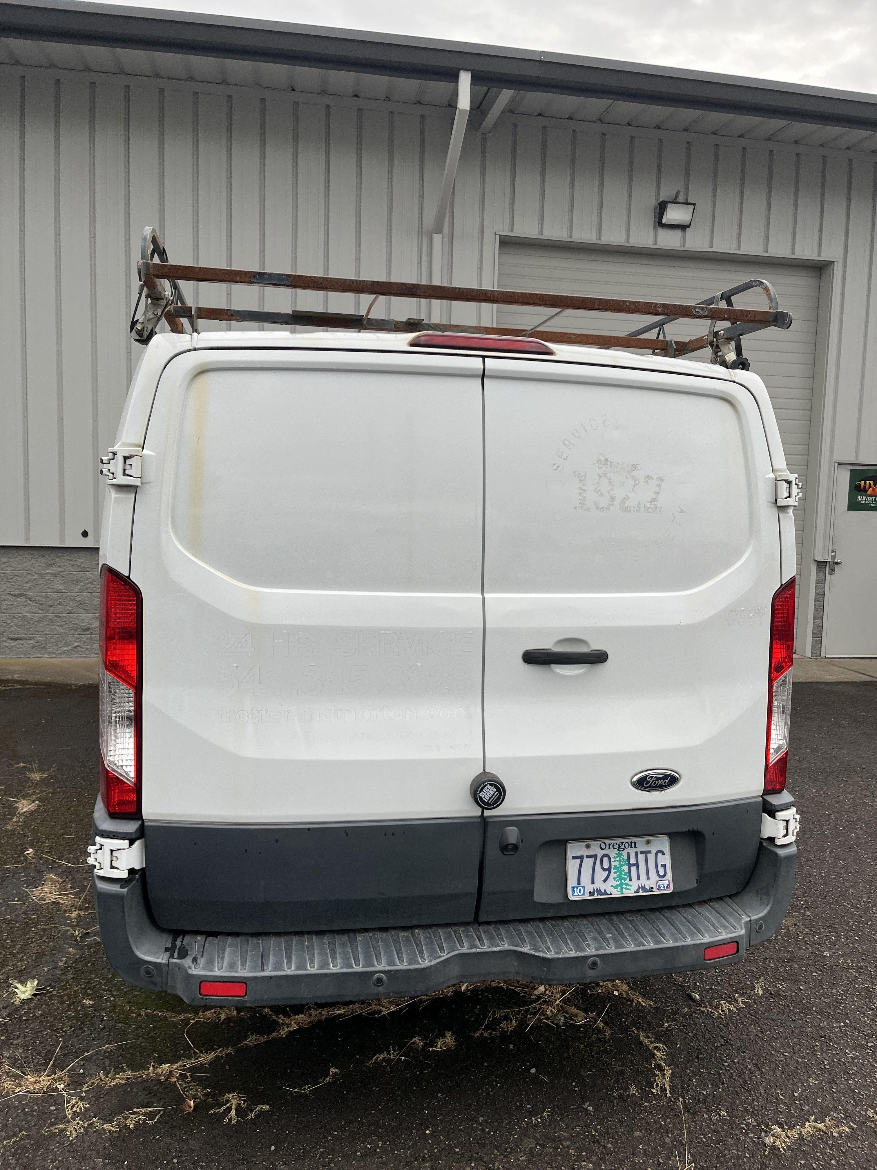 Used 2015 Ford Transit 250 130 Low Roof RWD image 2