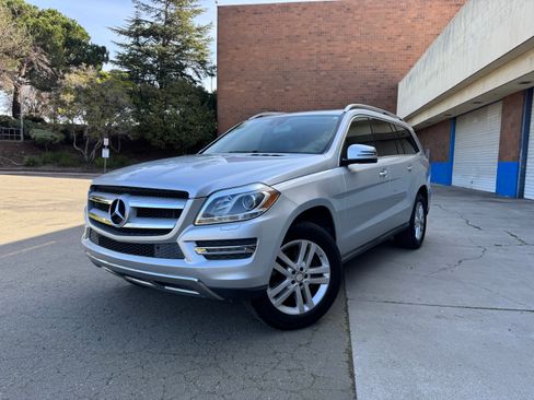 Used 2014 Mercedes-Benz GL 450 4MATIC image 1