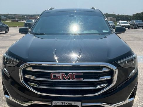 Used 2020 GMC Terrain SLT w/ Preferred Package image 2