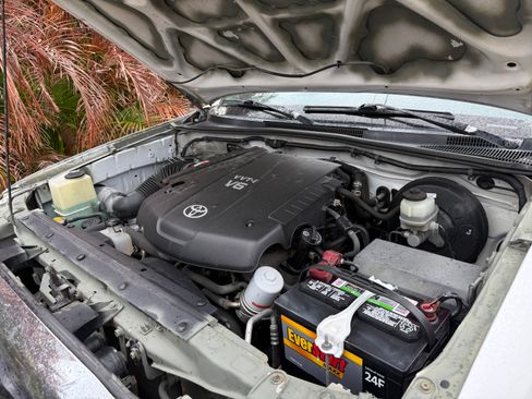 Used 2011 Toyota Tacoma PreRunner w/ TRD Off-Road Pkg w/JBL Audio image 14