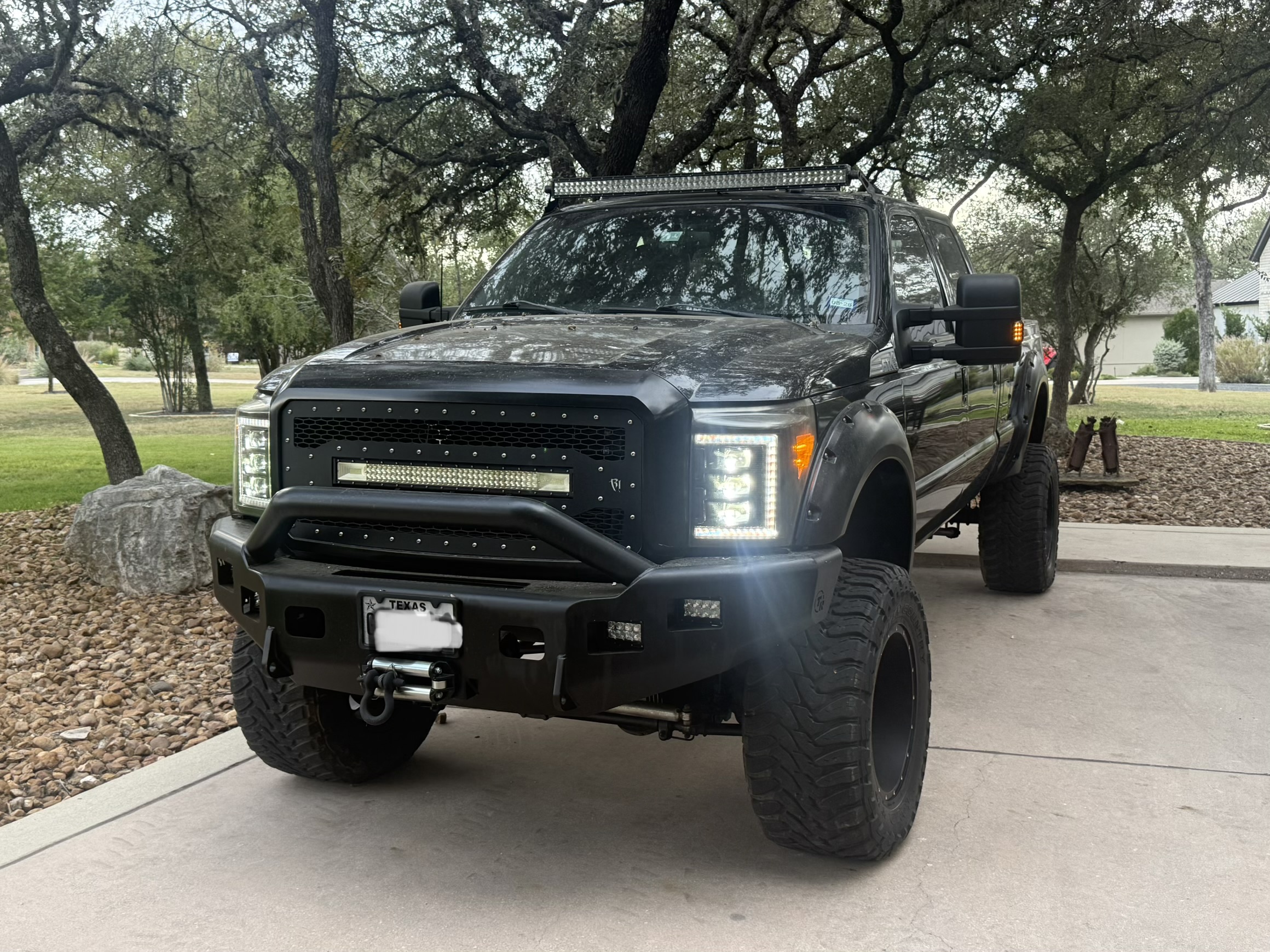 Used 2013 Ford F350 Lariat w/ Lariat Ultimate Pkg AWD/4WD image 2