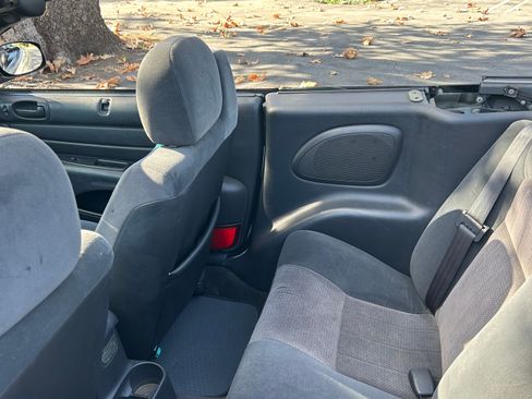 Used 2005 Chrysler Sebring Touring image 17