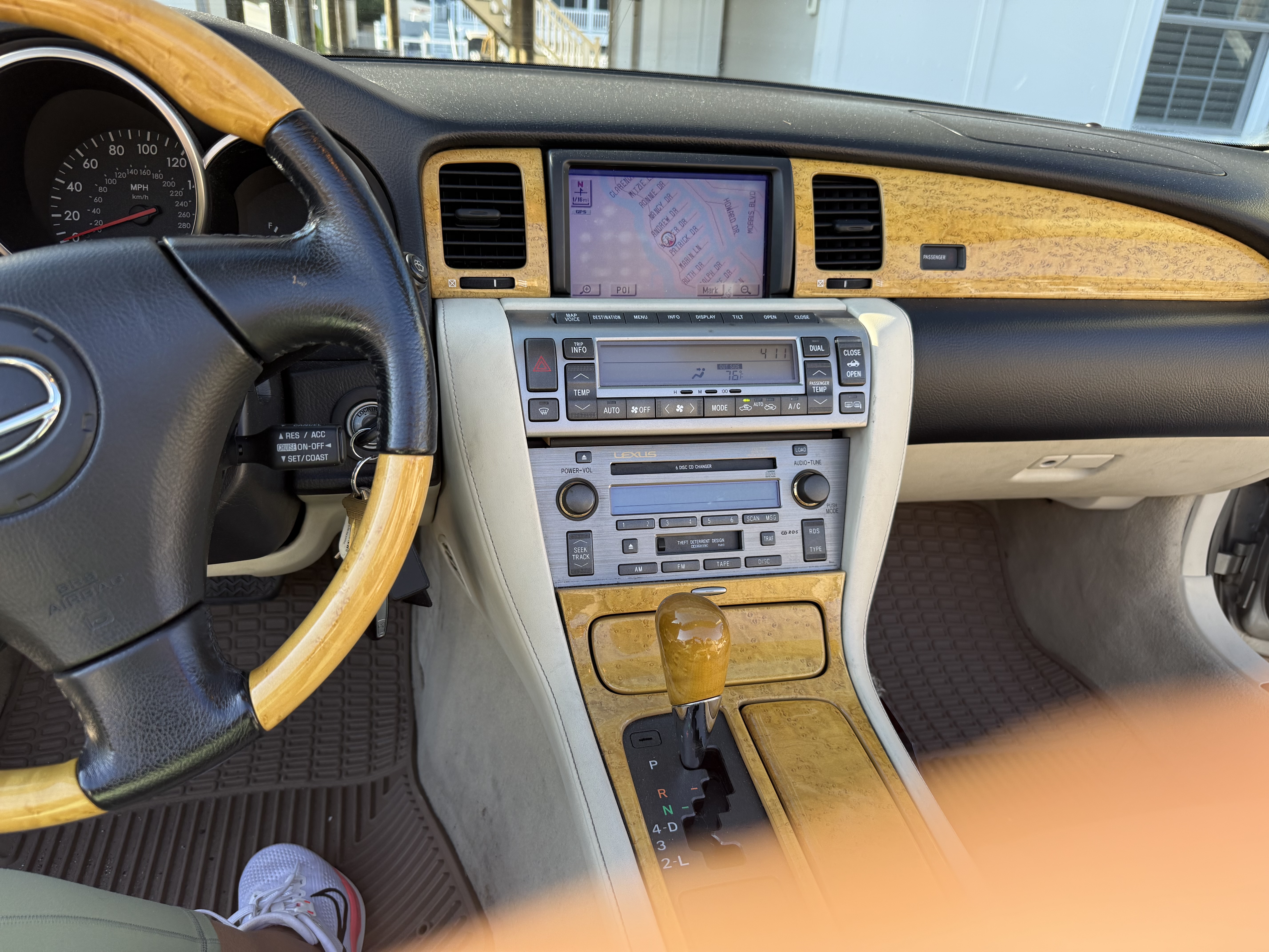 Used 2002 Lexus SC 430 Convertible RWD image 6