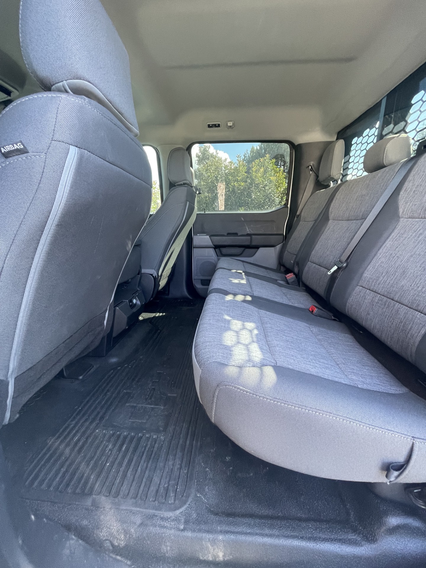Used 2023 Ford F550 4x4 Crew Cab Super Duty image 5