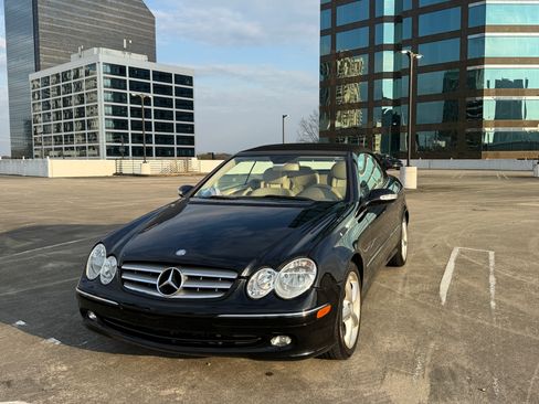 Used 2005 Mercedes-Benz CLK 320 Cabriolet image 1
