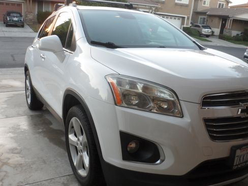 Used 2015 Chevrolet Trax LTZ w/ LPO, Cargo Package image 1