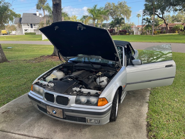 Used 1999 BMW 328i Convertible RWD image 9