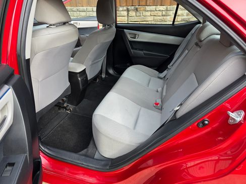 Used 2016 Toyota Corolla LE image 18