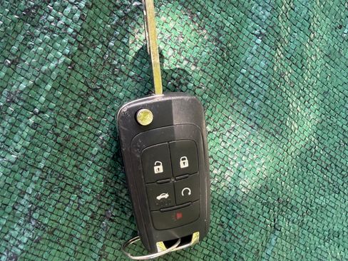 Used 2010 Buick LaCrosse CXL FWD image 18