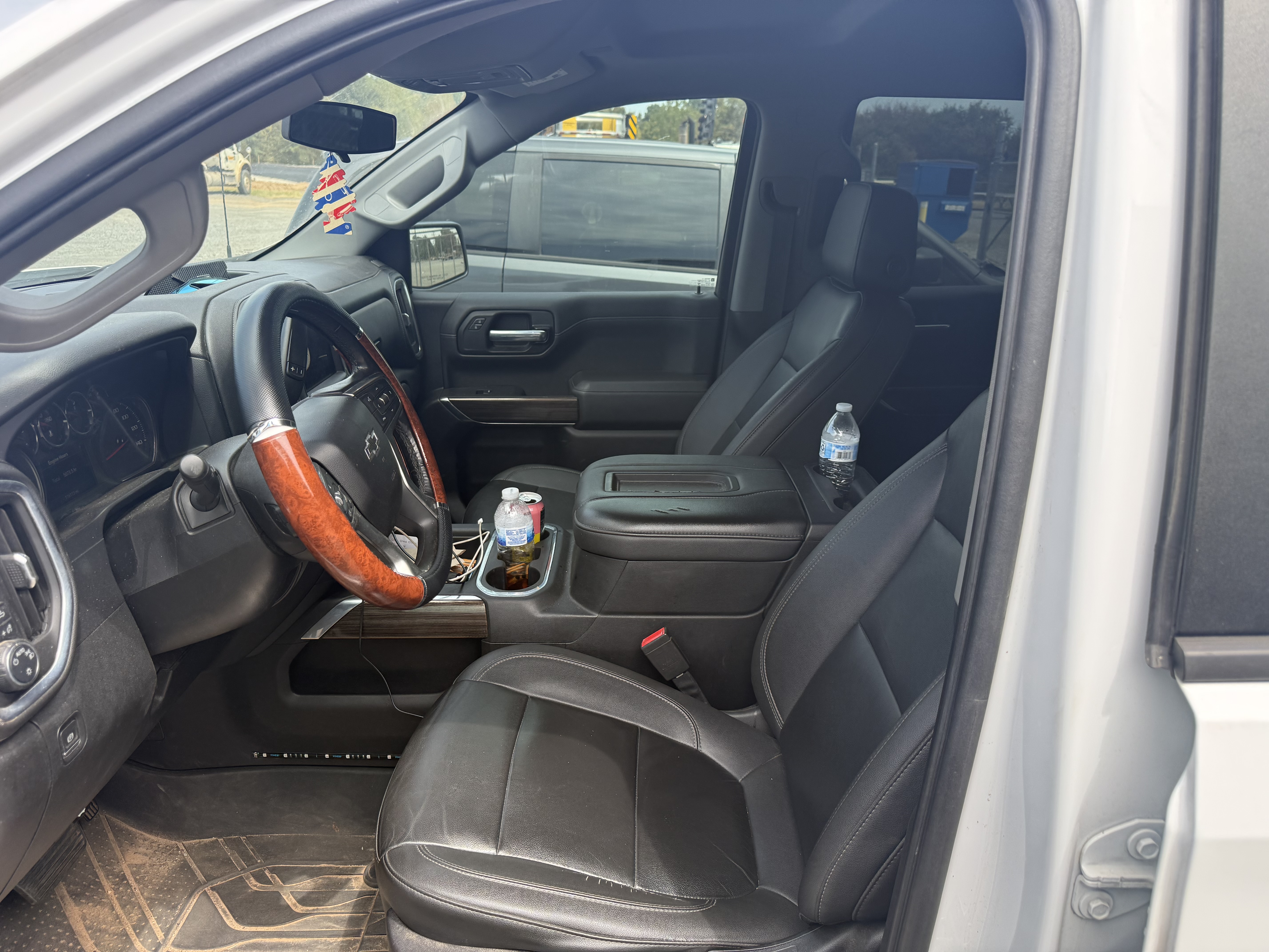 Used 2021 Chevrolet Silverado 1500 RST w/ Convenience Package II RWD image 6