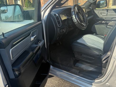 Used 2021 RAM 1500 Big Horn AWD/4WD image 8