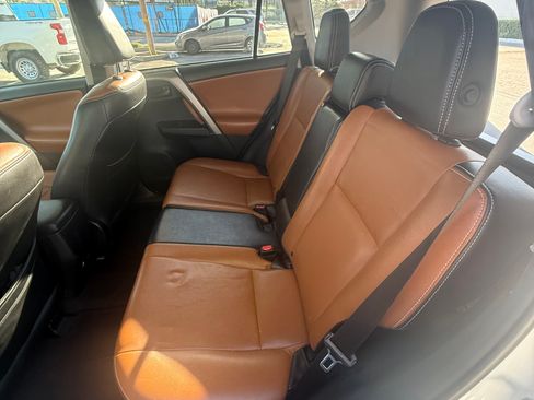 Used 2017 Toyota RAV4 LE w/ Carpet Mat Package FWD image 5