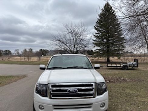 Used 2012 Ford Expedition Limited image 4