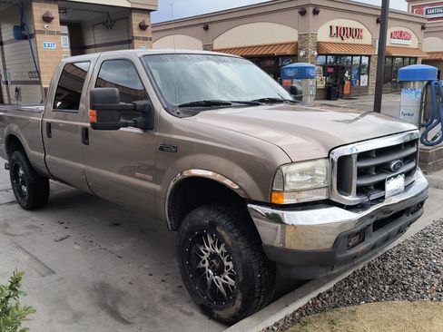 Used 2004 Ford F250 XLT image 5