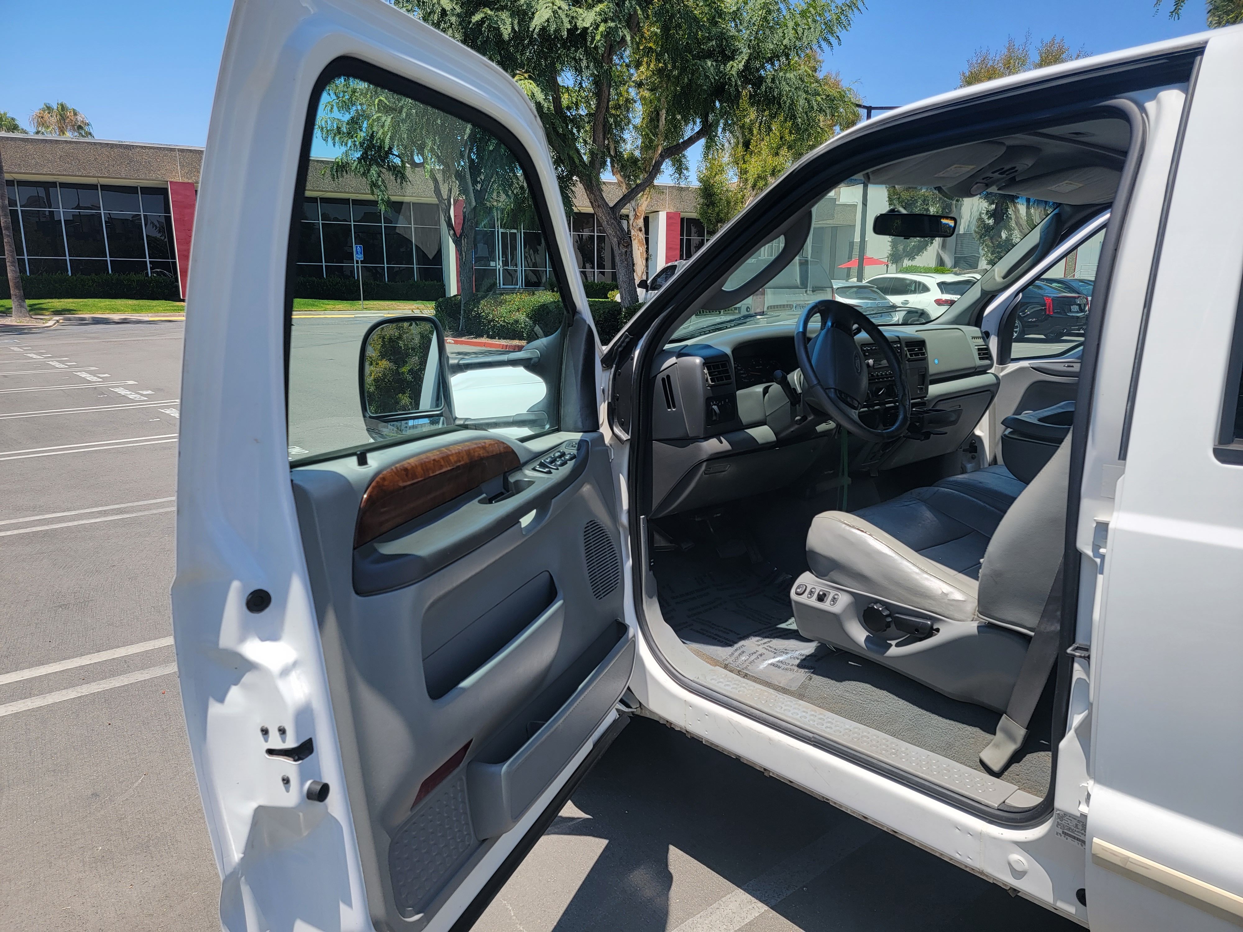 Used 2003 Ford F250 XLT RWD image 12