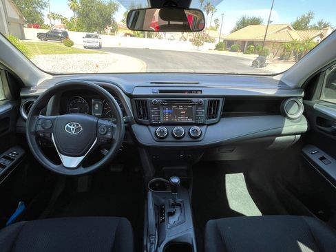 Used 2017 Toyota RAV4 LE w/ Carpet Mat Package FWD image 10