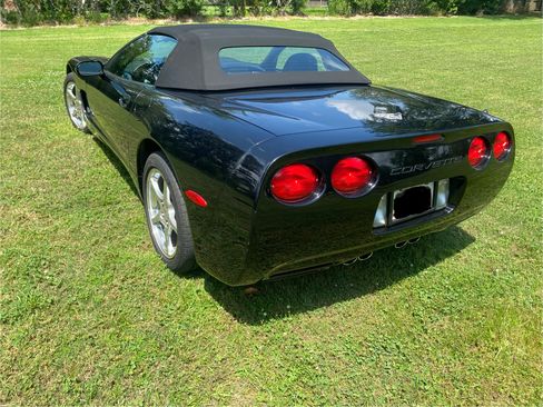 Used 2003 Chevrolet Corvette Convertible 2D w/ Preferred Equipment Group1 image 4