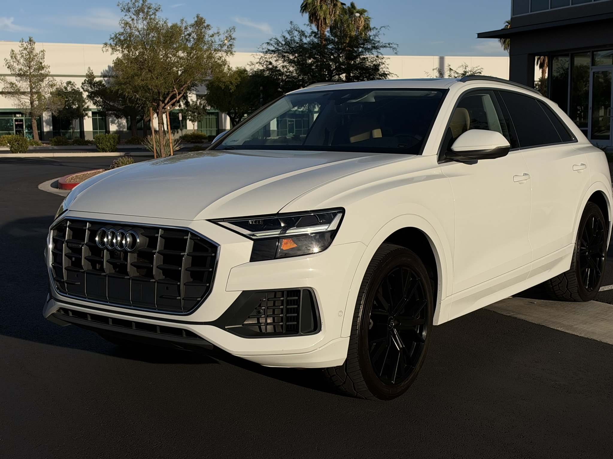 Used 2021 Audi Q8 Premium w/ Convenience Package AWD/4WD image 29