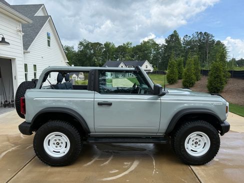 Used 2024 Ford Bronco Heritage Edition AWD/4WD image 12