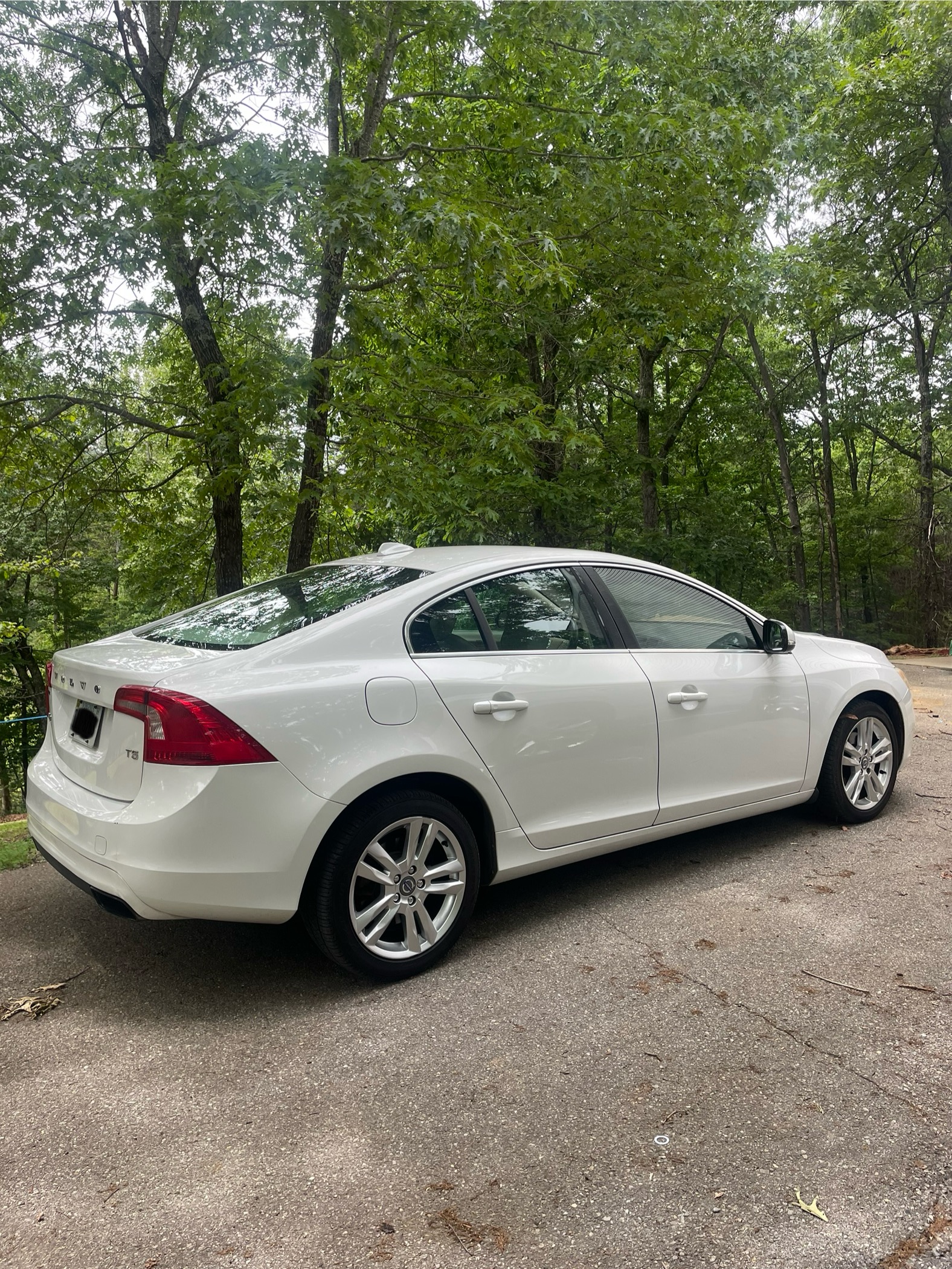 Used 2015 Volvo S60 T5 Premier FWD image 2