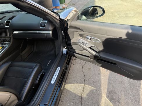 Used 2016 Porsche Boxster Black Edition image 9