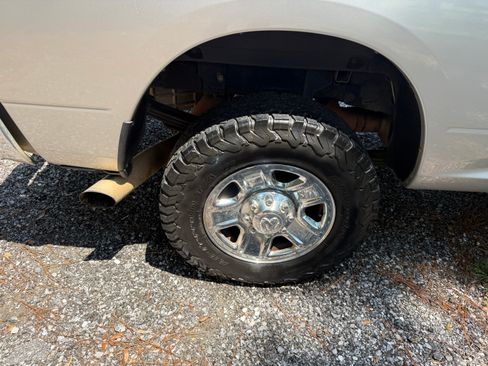 Used 2013 RAM 3500 Tradesman w/ Chrome Appearance Group AWD/4WD image 8