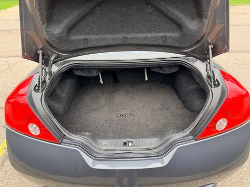 Used 2012 Nissan Altima 3.5 SR w/ Technology Pkg FWD image 15
