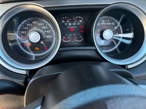 Used 2011 Ford Mustang Shelby GT500 w/ SVT Performance Pkg image 19