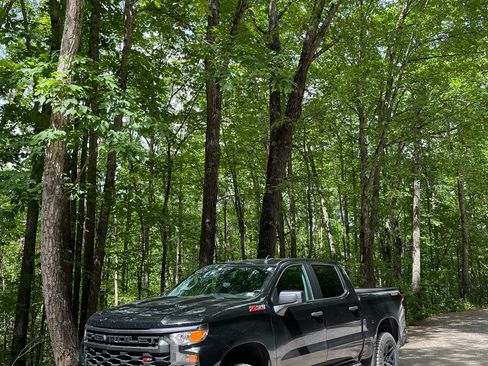 Used 2023 Chevrolet Silverado 1500 Custom Trail Boss image 17