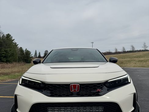 Used 2023 Honda Civic Type R image 4