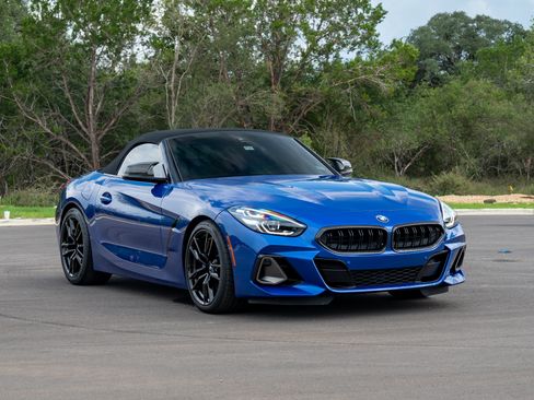 Used 2024 BMW Z4 M40i w/ Premium Package RWD image 1