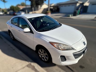 Used 2013 MAZDA MAZDA3 i SV