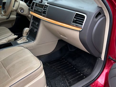Used 2012 Lincoln MKZ FWD image 20