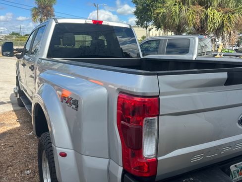 Used 2019 Ford F350 XL w/ STX Appearance Package image 5