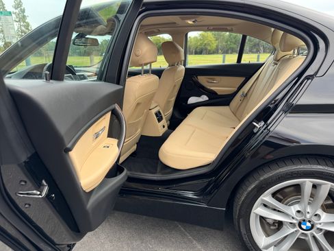 Used 2018 BMW 320i Sedan RWD image 8