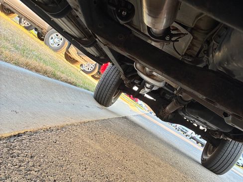 Used 2004 Toyota Tundra Limited image 12