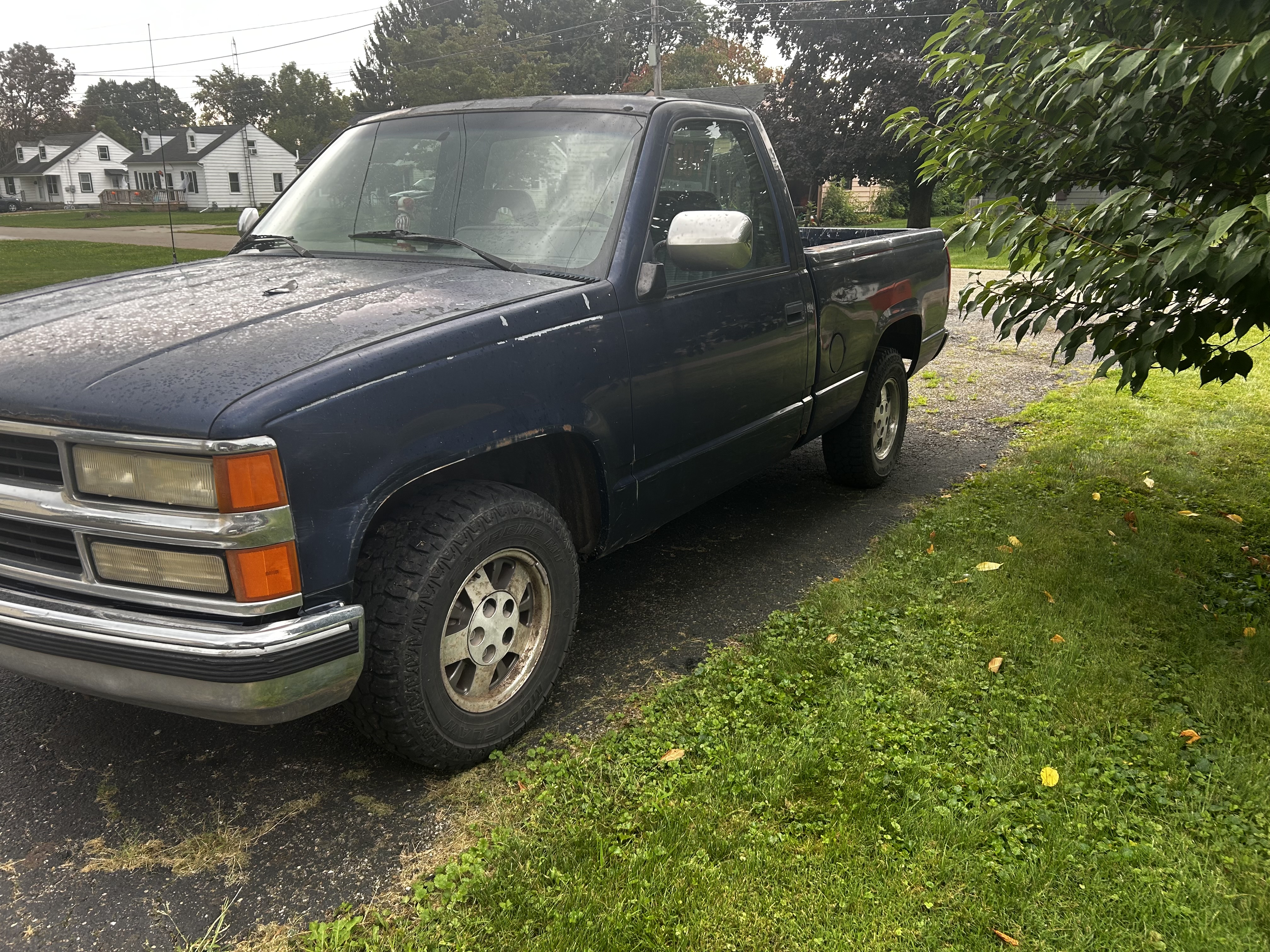 Used 1994 Chevrolet Silverado 1500 2WD Regular Cab image 2