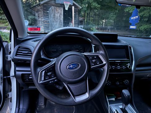 Used 2020 Subaru Impreza 2.0i AWD/4WD image 9