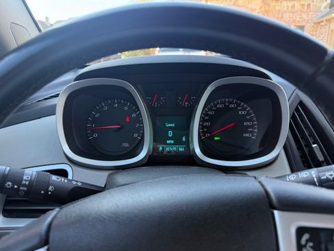 Used 2010 Chevrolet Equinox LTZ image 11