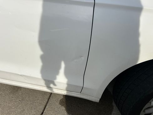 Used 2015 Ford Fusion SE w/ Equipment Group 202A image 9