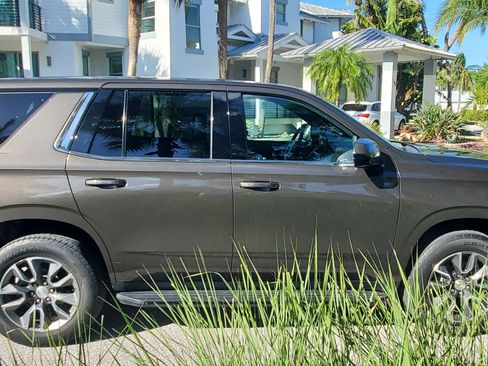 Used 2021 Chevrolet Tahoe 4WD w/ 1FL Safety Package image 1