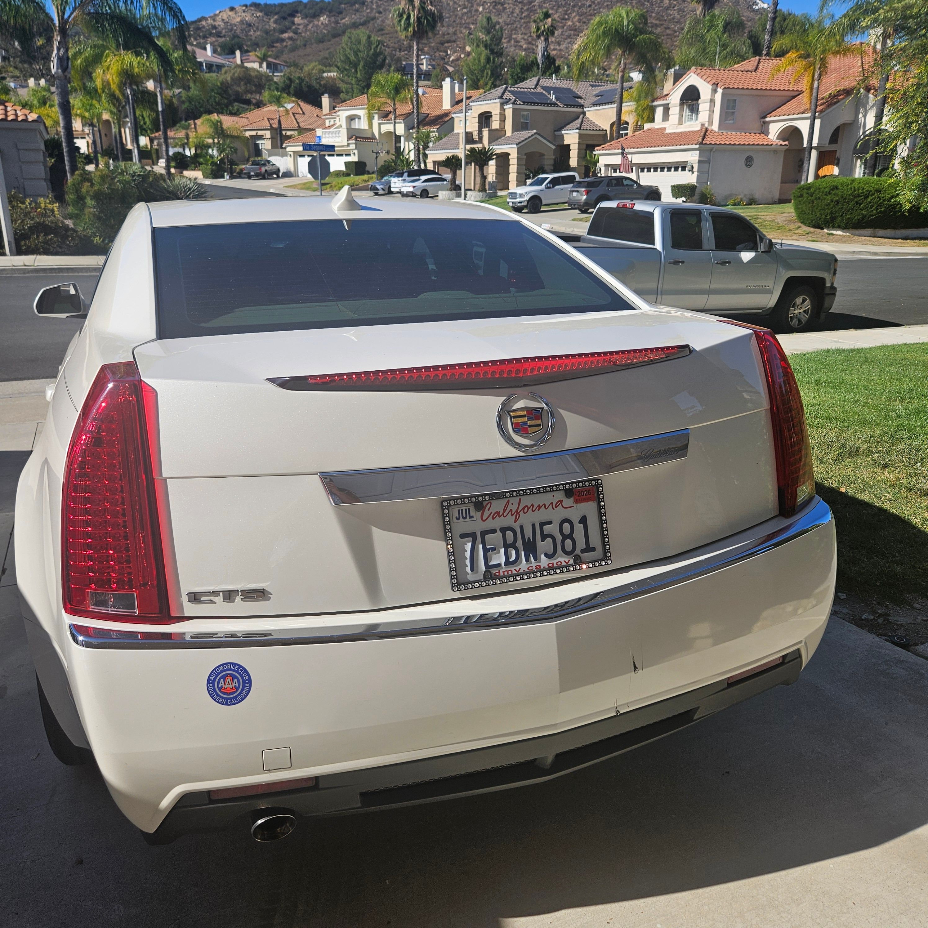 Used 2011 Cadillac CTS Luxury RWD image 6
