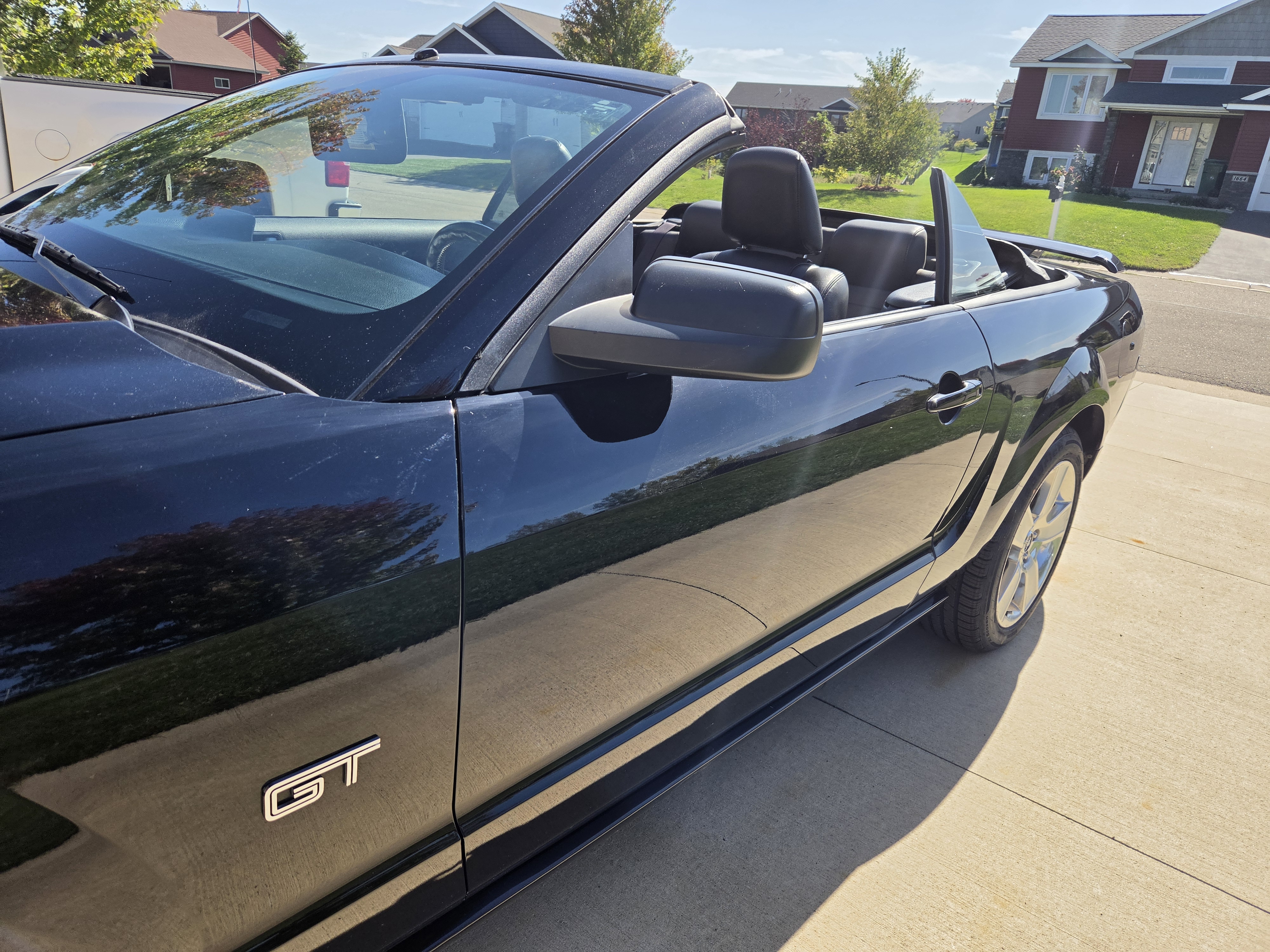 Used 2006 Ford Mustang GT RWD image 4