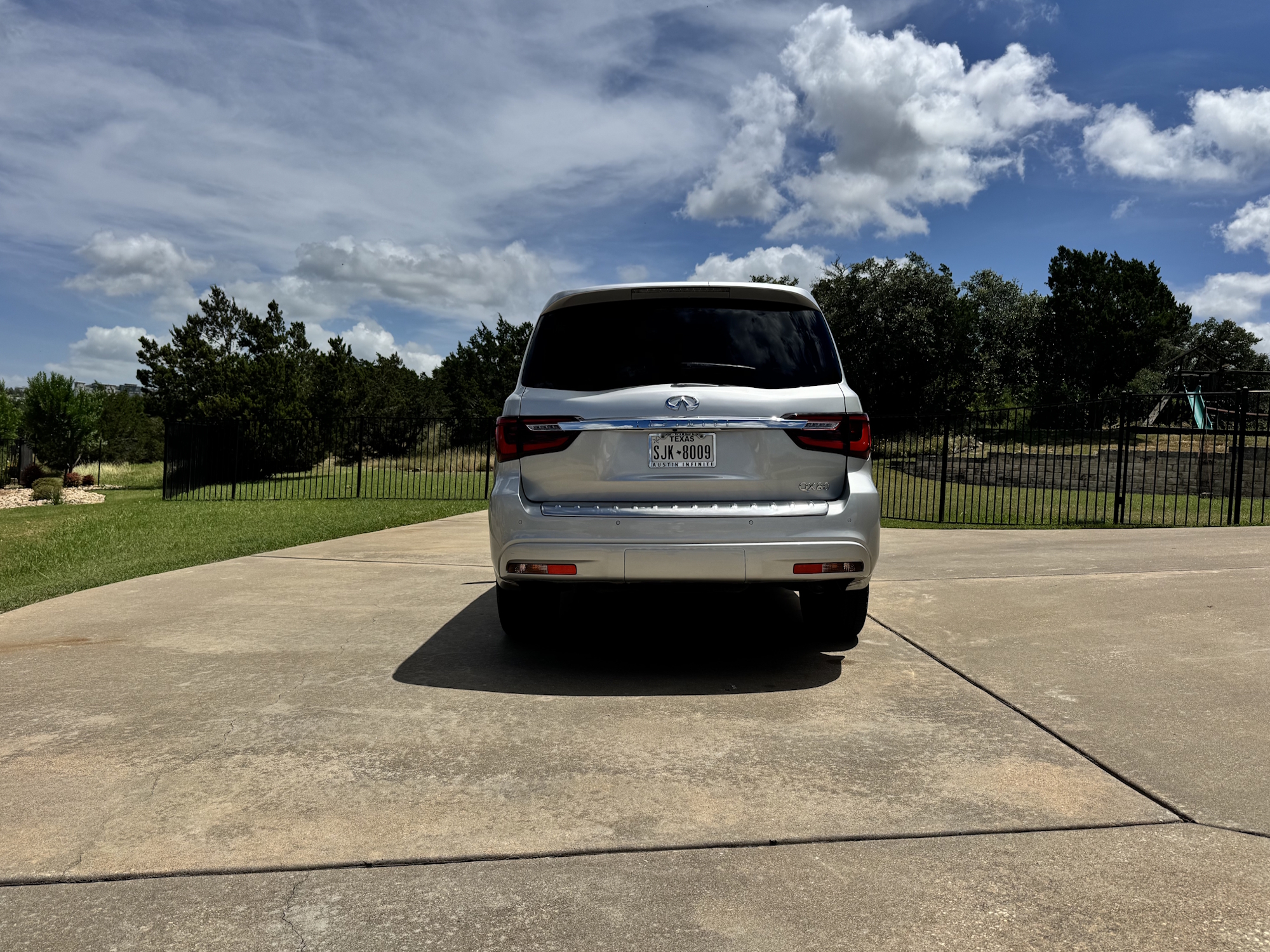 Used 2021 INFINITI QX80 Sensory w/ Cargo Package RWD image 9