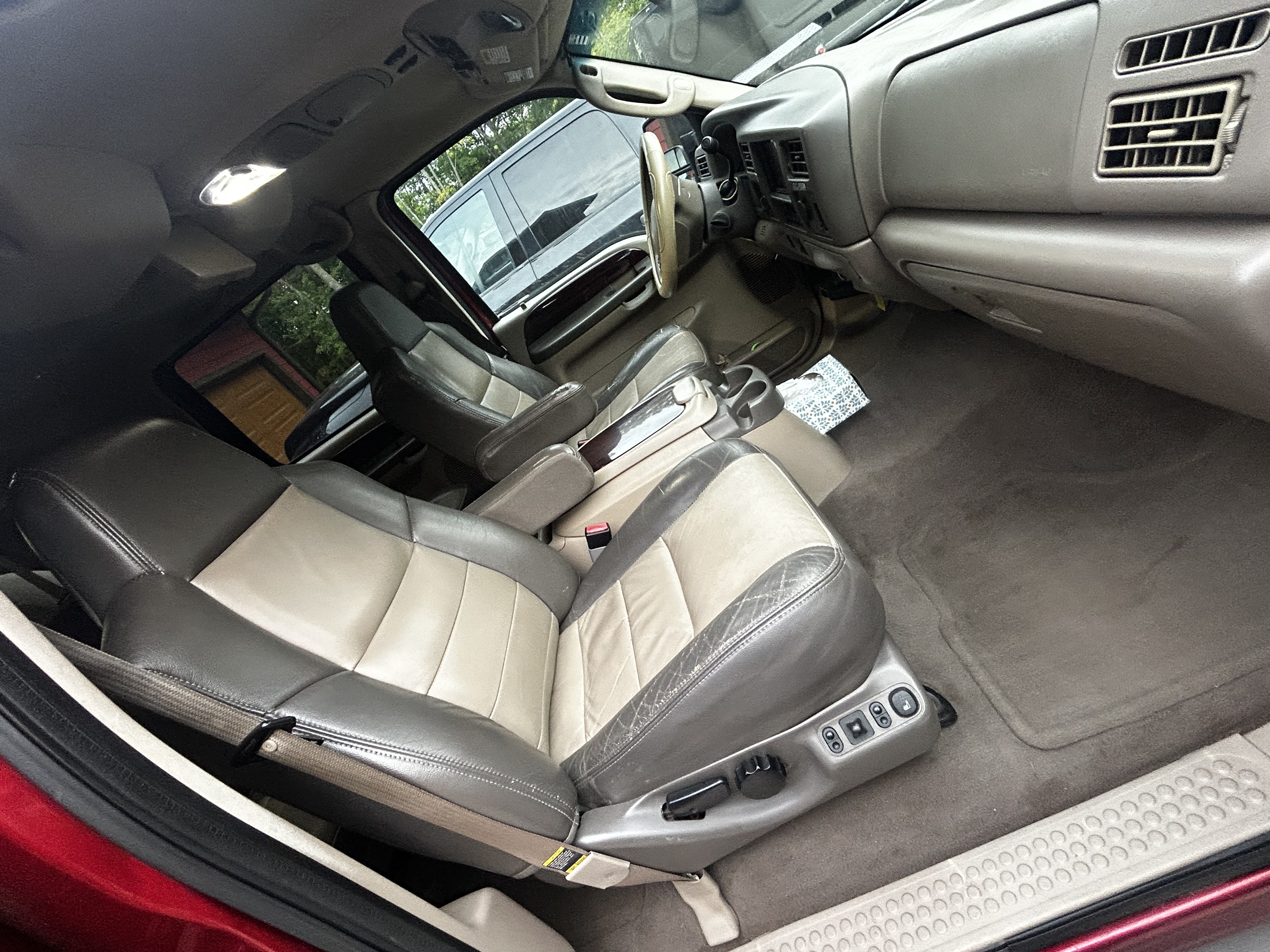 Used 2004 Ford Excursion Eddie Bauer AWD/4WD image 15
